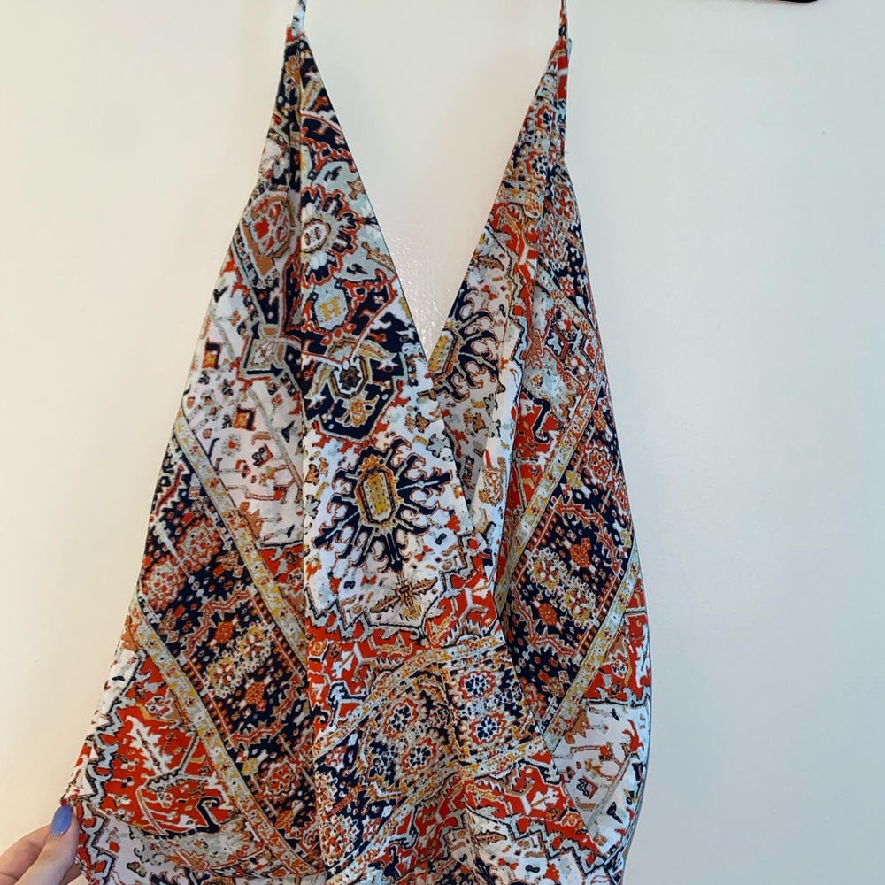 Backless top